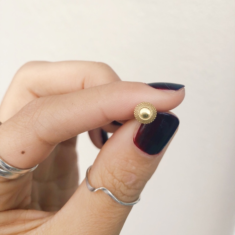 BVLA Gold Stud